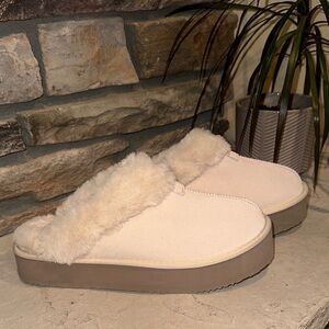 JOYSPUN Cozy Cream Slip-On Women's Shoes